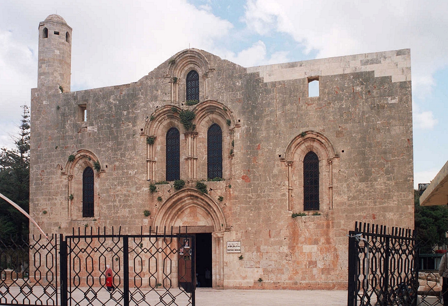 Tartus, Tartus Governorate — Crusader Tortosa on the Phoenician coast