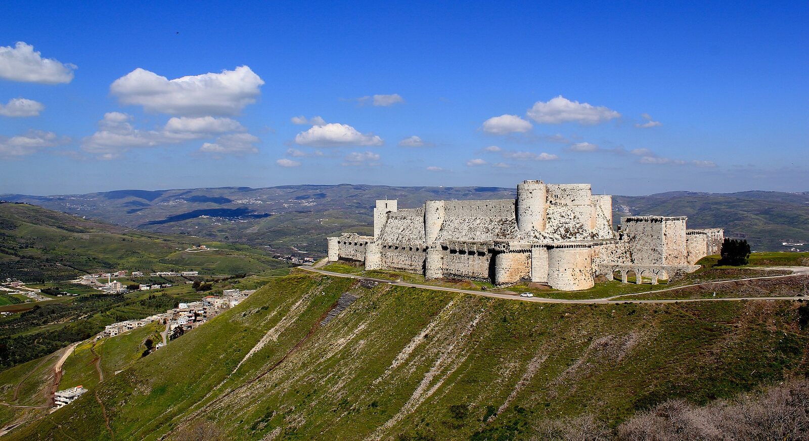 Crac des Chevaliers — UNESCO World Heritage site (2006) in Homs Governorate