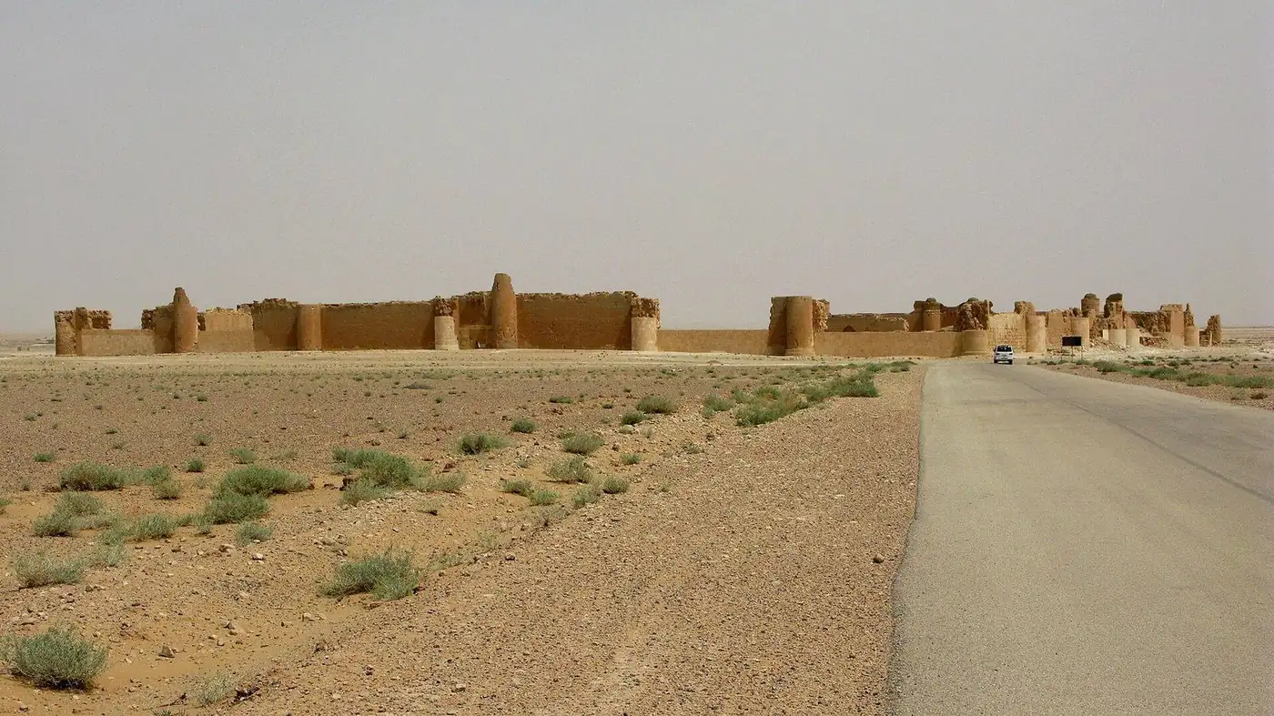 قصر الحير الشرقي — أثري في بادية الشام، شمال شرق تدمر